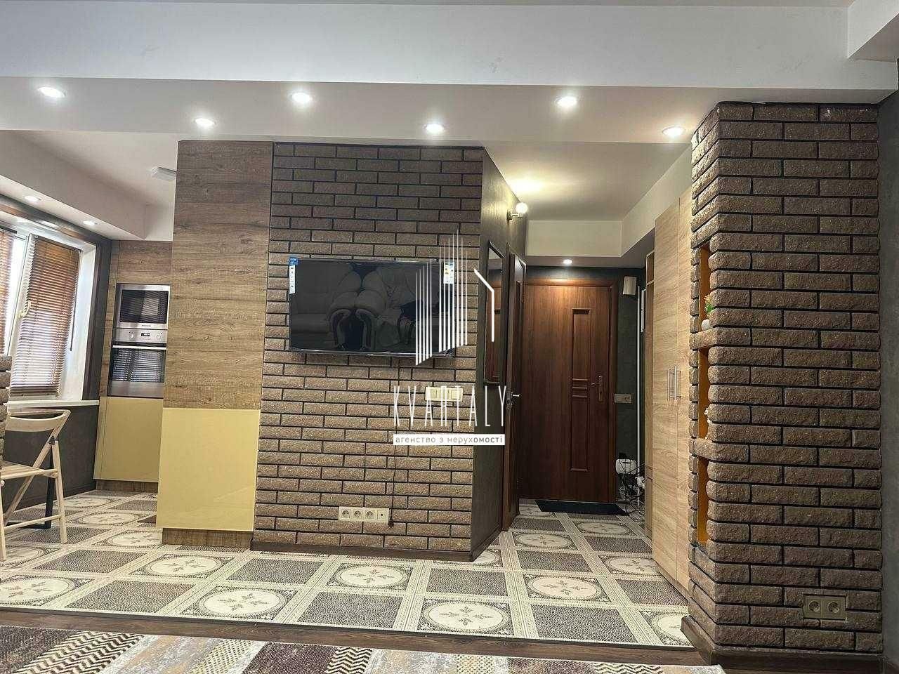 1837065958349613