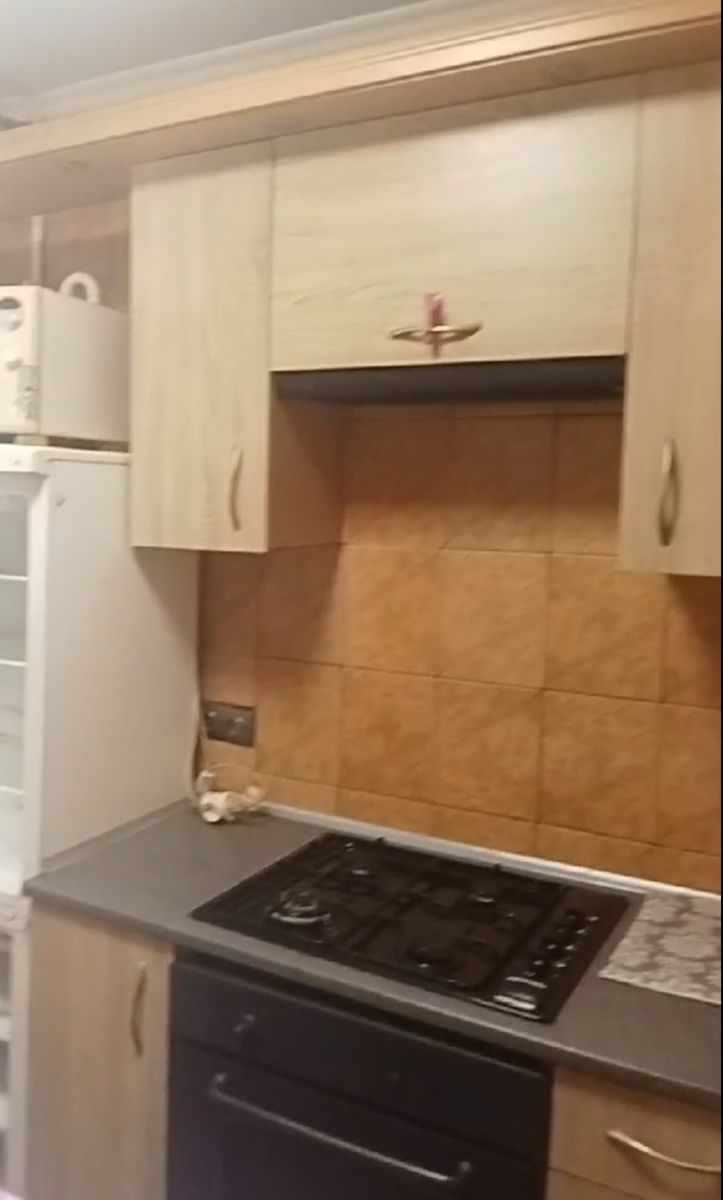 1839617197838615