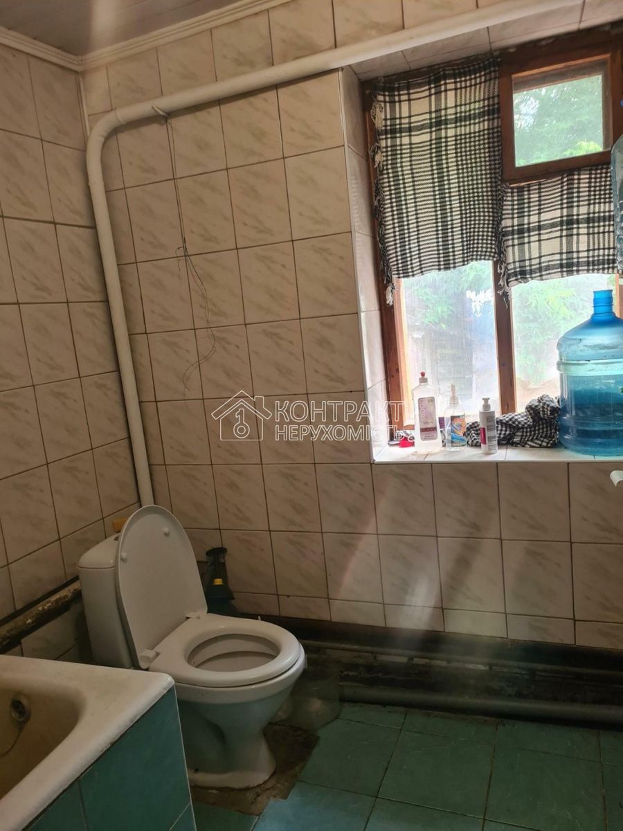 1836197509452616