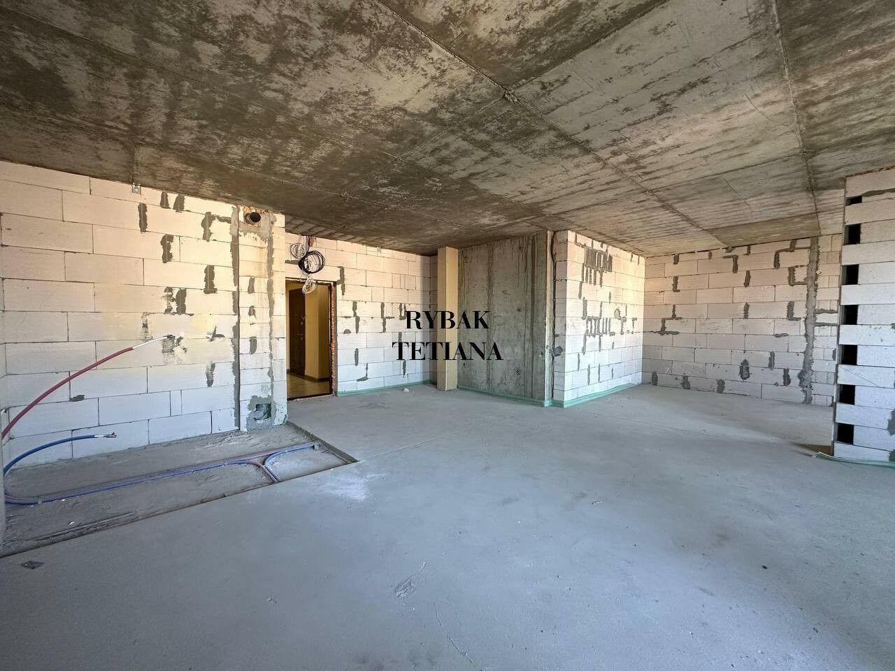 1834189629233617