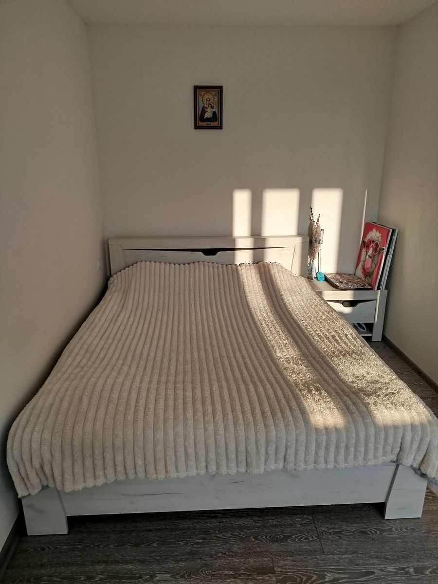 1834800456475618