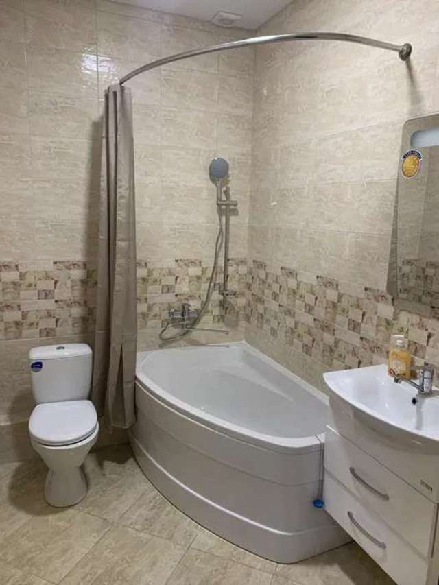 1833993652514619