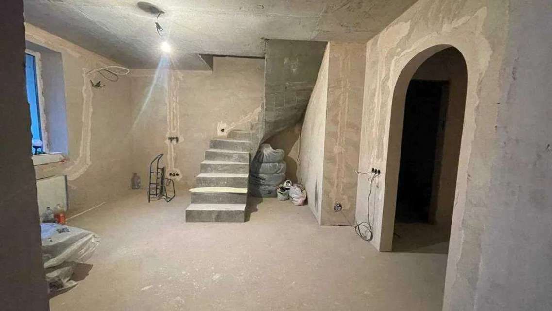 1832002379170062