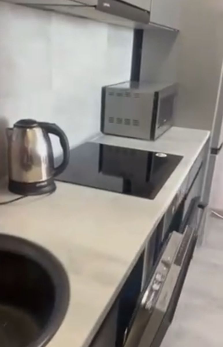 1832731798432062