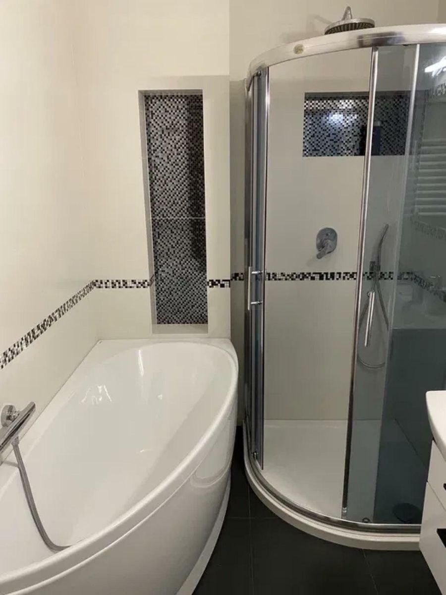 1836973950605621