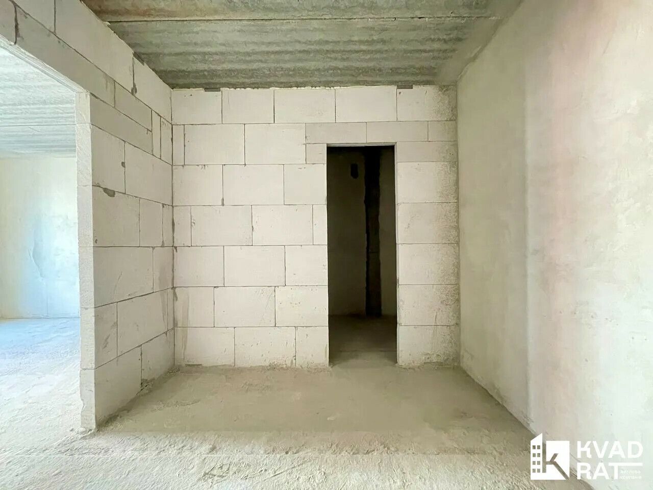 1832728223143622