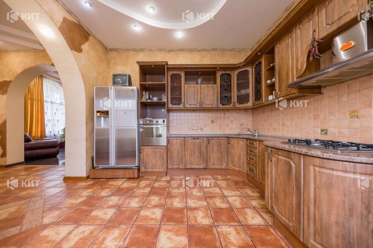 1835902950459623