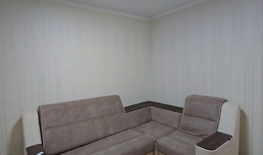 1839098643707623