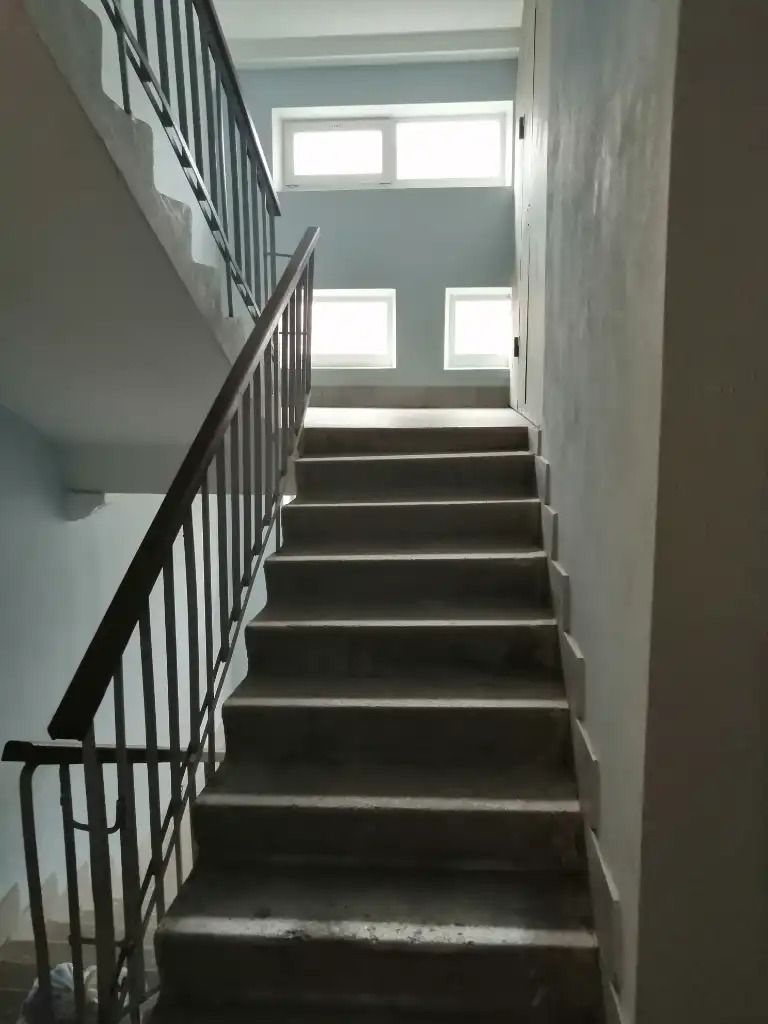 1832673618354624