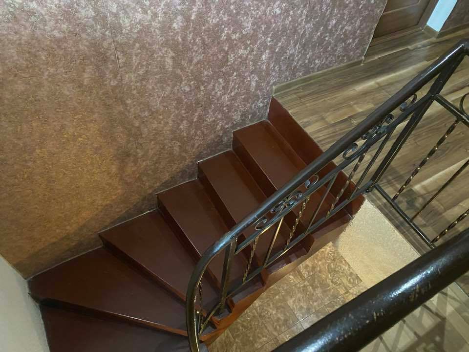 1837078616827625