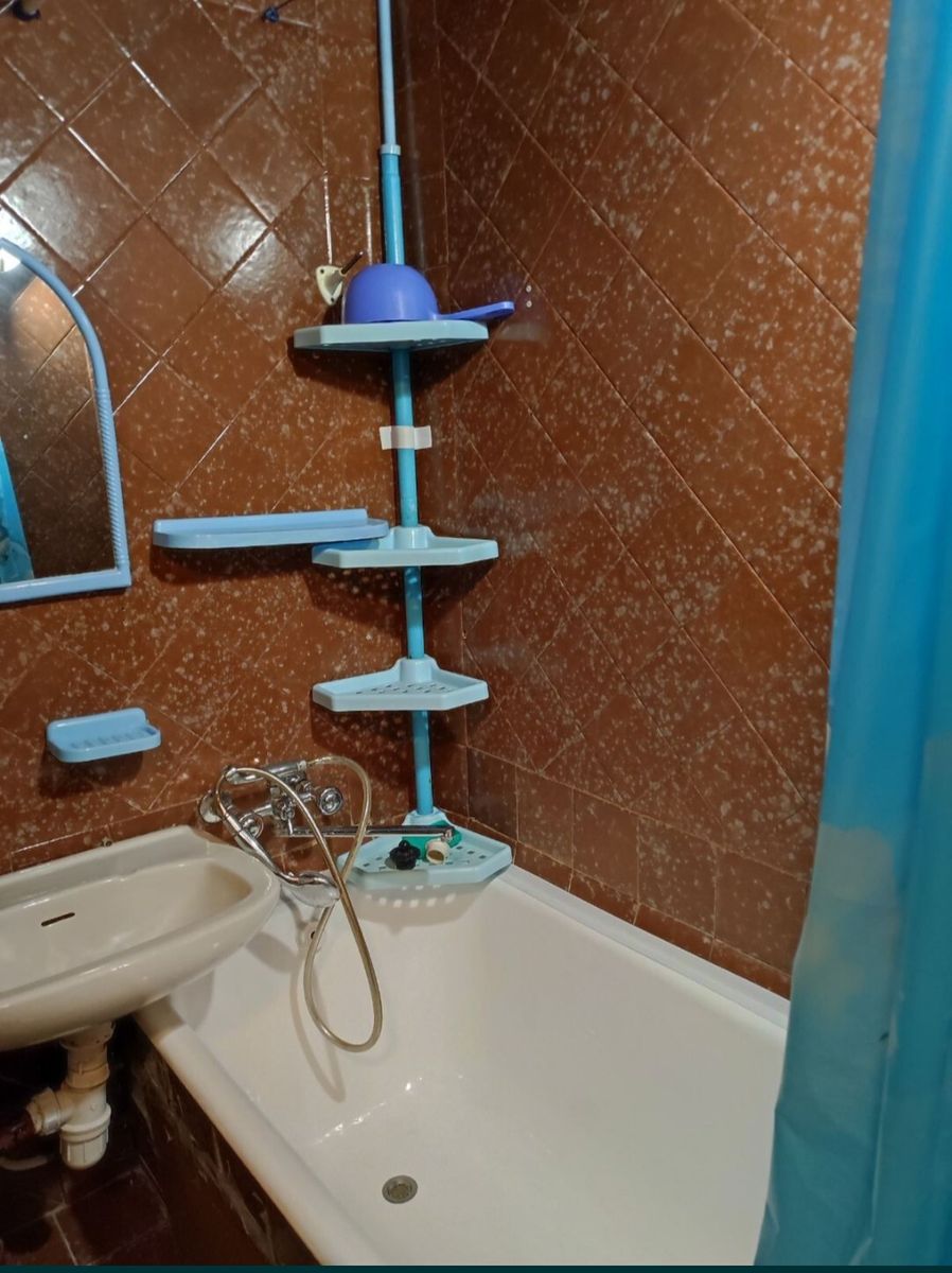 1839917638504625