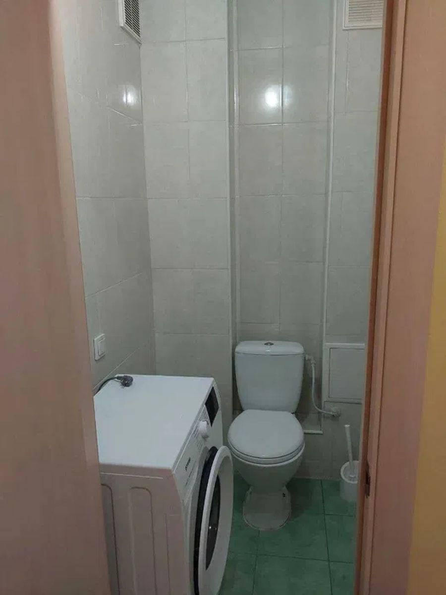 1839889354388630