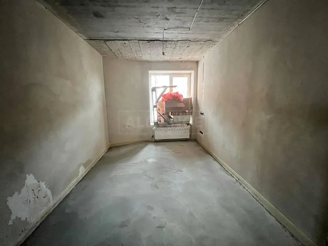 1835812573729631