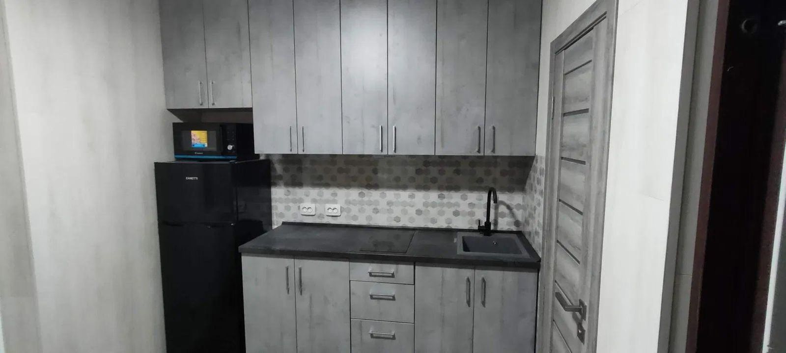1840684328397631