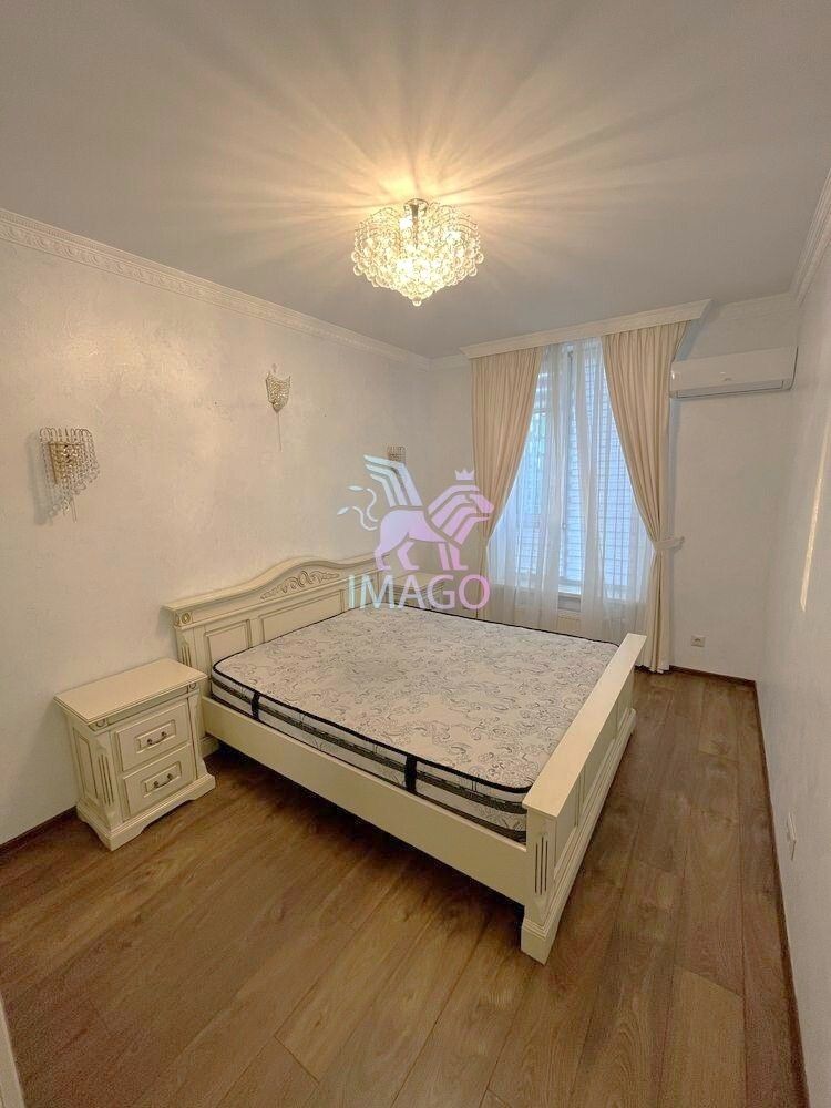 1841583795143631