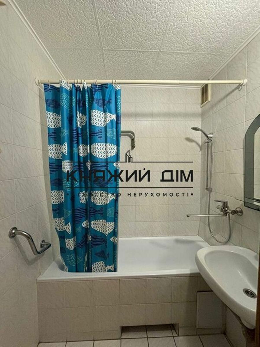 1832091490985632