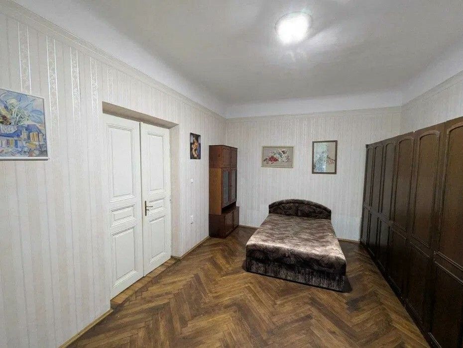 1834634746425632