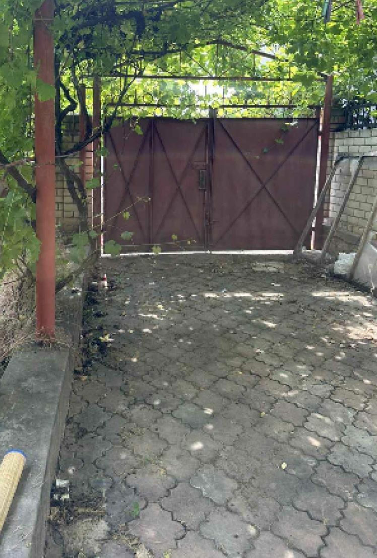 1835090605089632