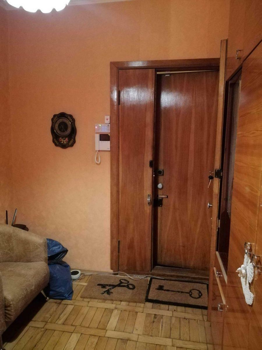 1763087563123633