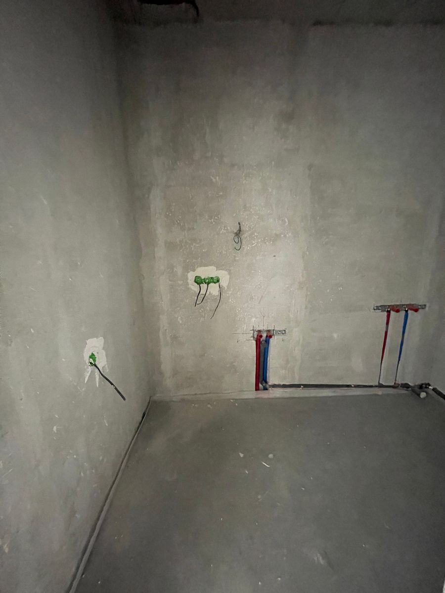 1833800112279633