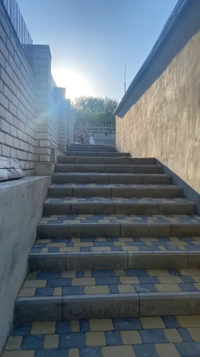 1841995297804633