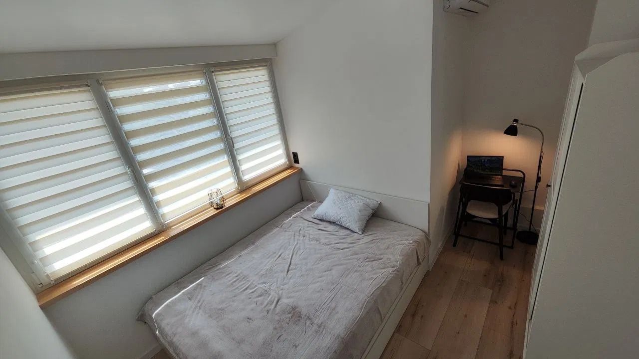 1836163470206634