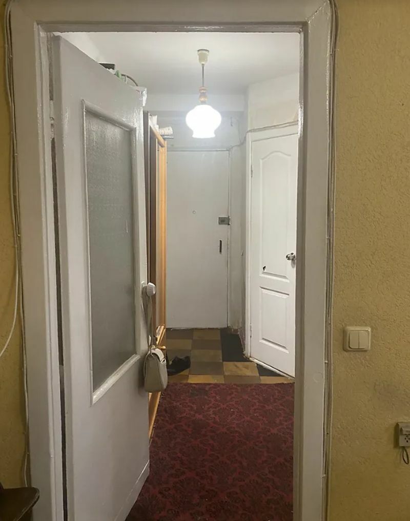 1832638798841635