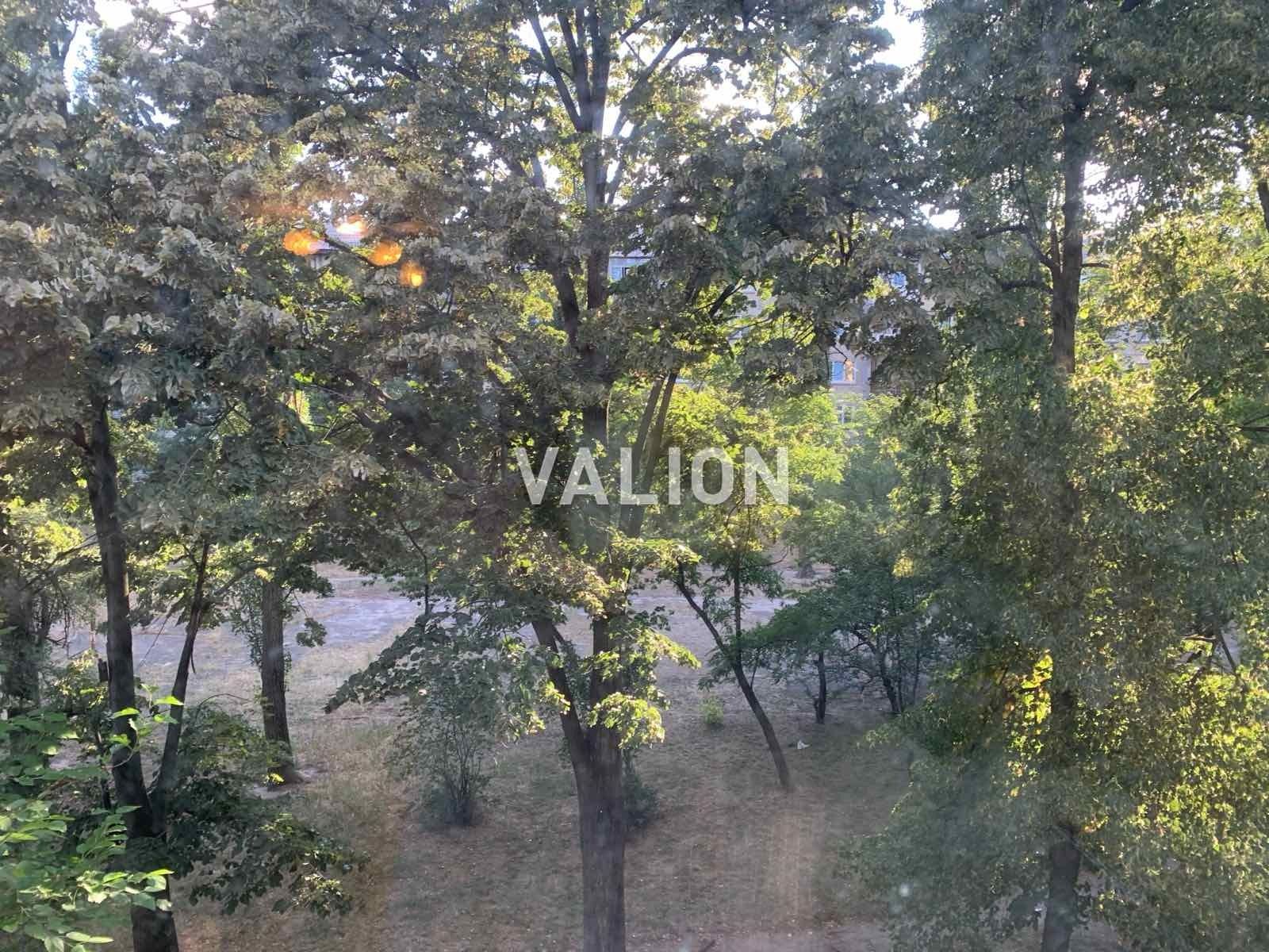1839520346437635