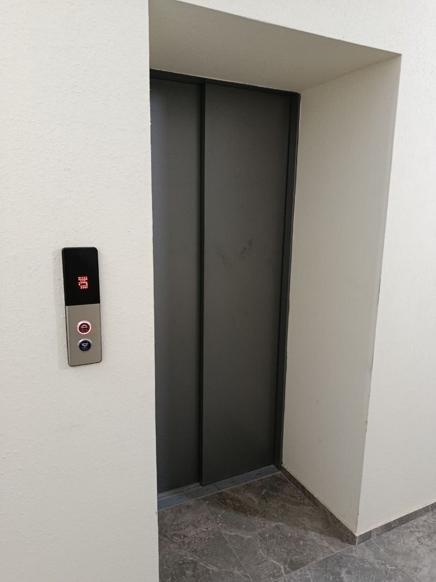 1833757557962637