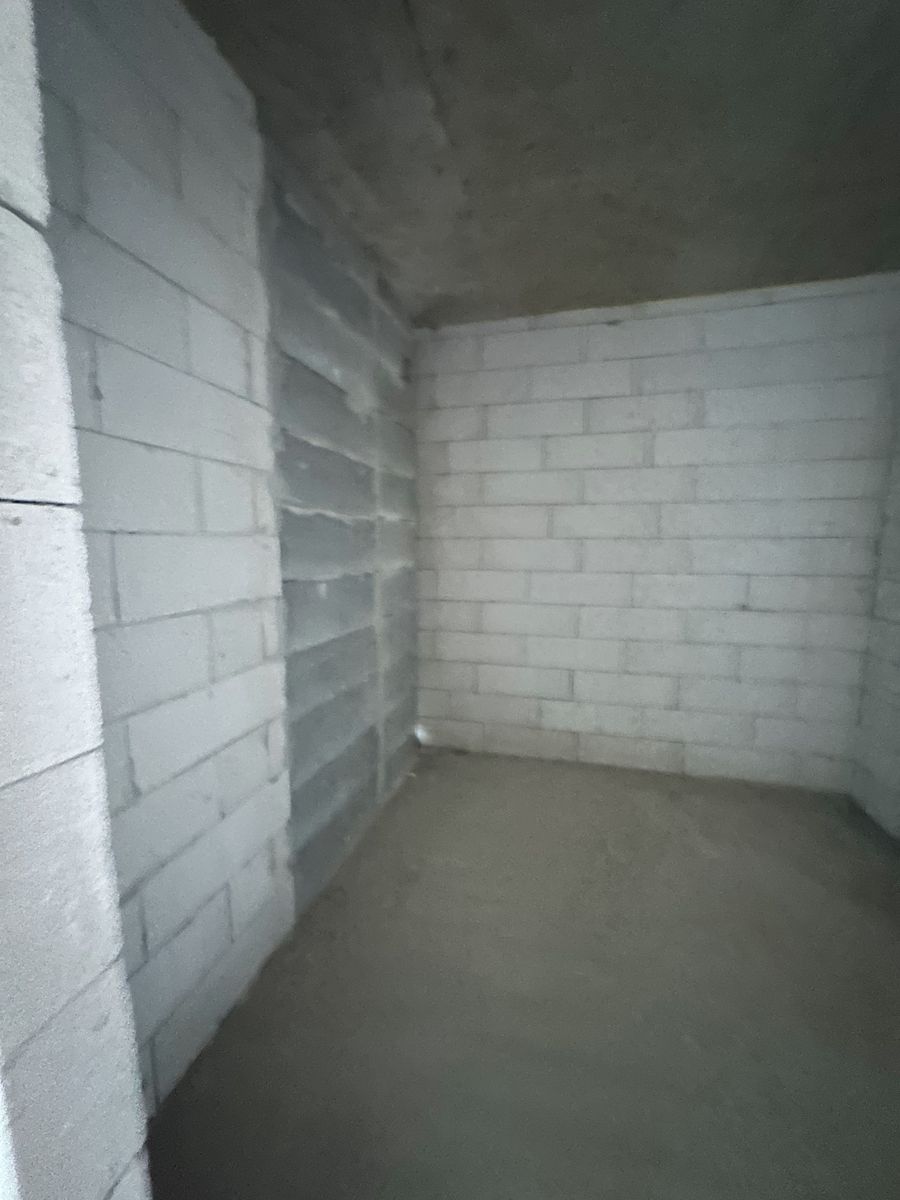 1835165711872637