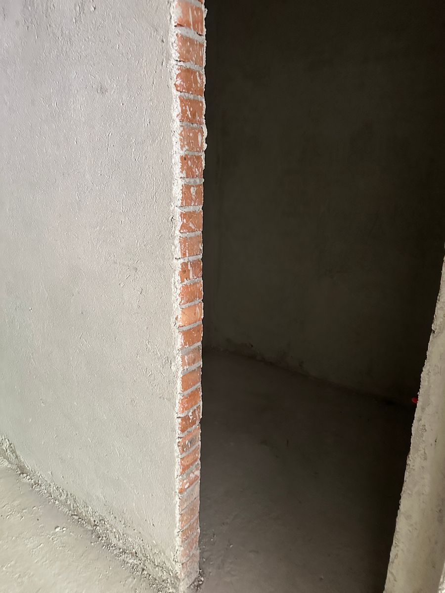 1832487168052639