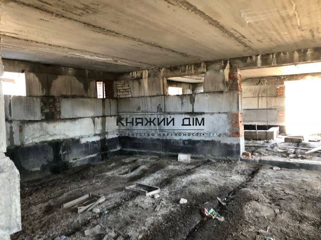 1835728047133064
