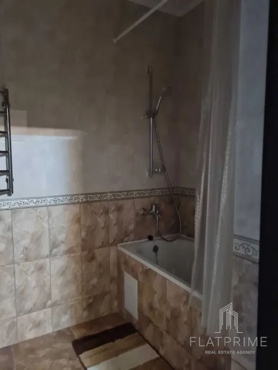 1838620403063064