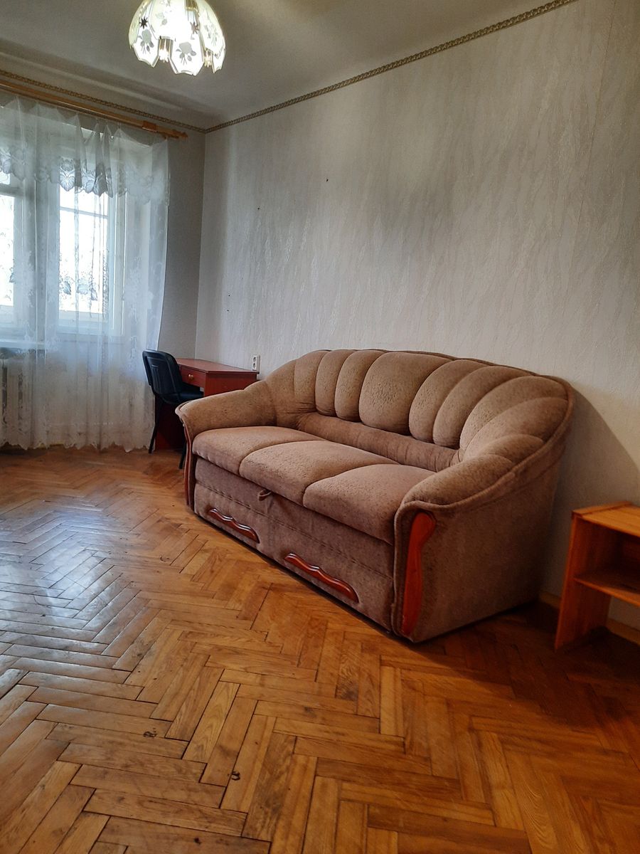 1800560044433640