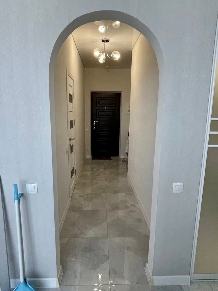 1838382877873640