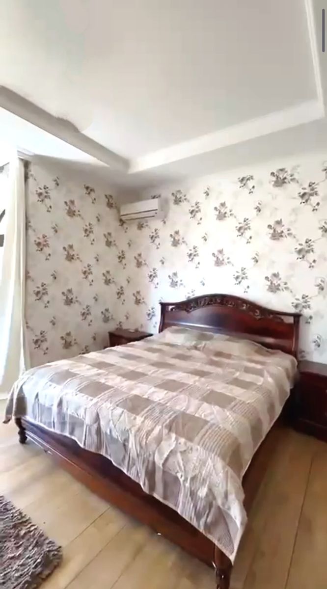 1834277750828641