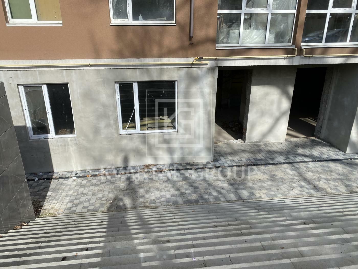 1834804062933641