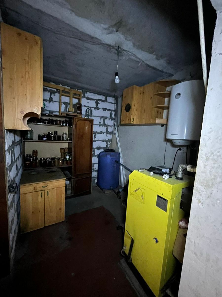 1835358630042642