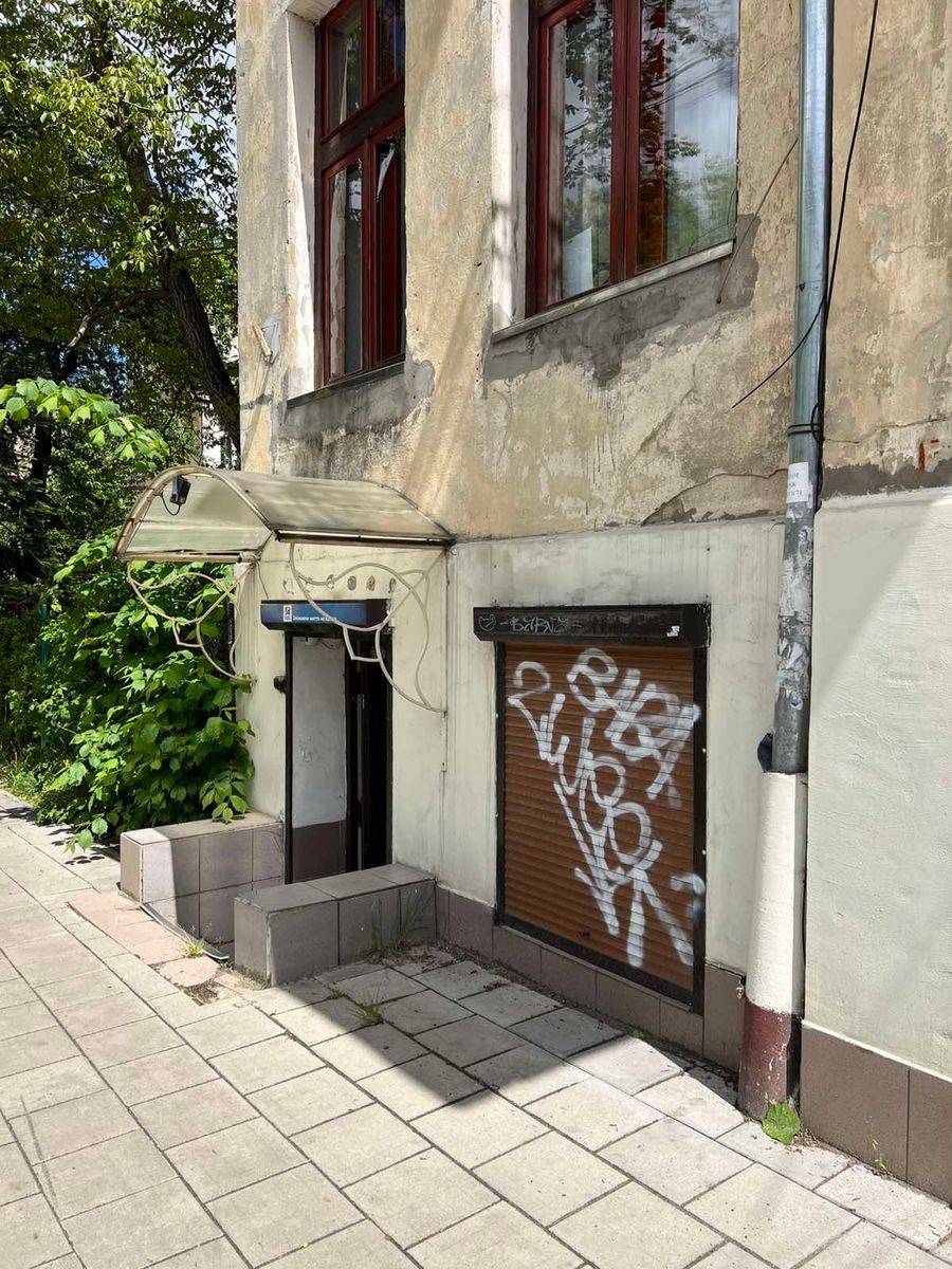 1835156735397643