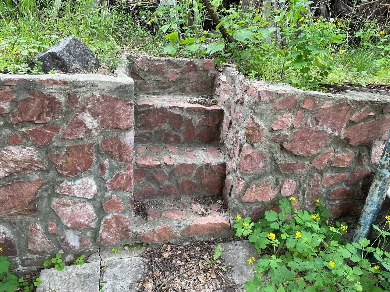 1834439539690645