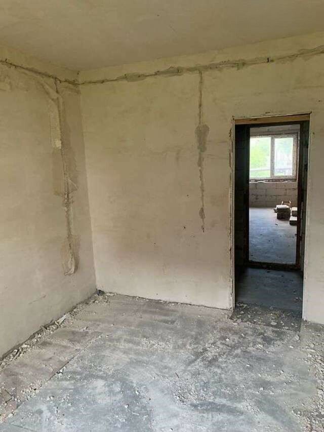 1835812675902646