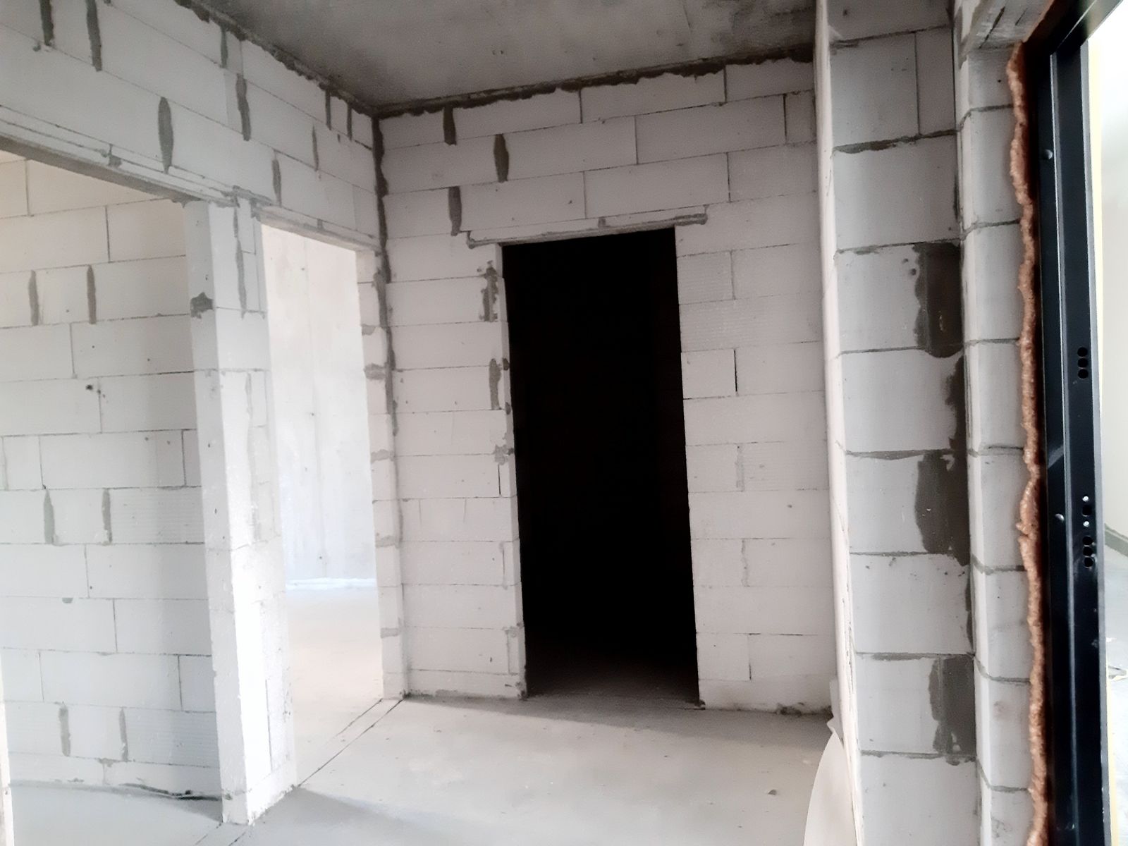 1836811966025646