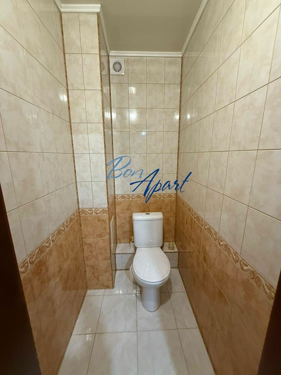 1837348998487646