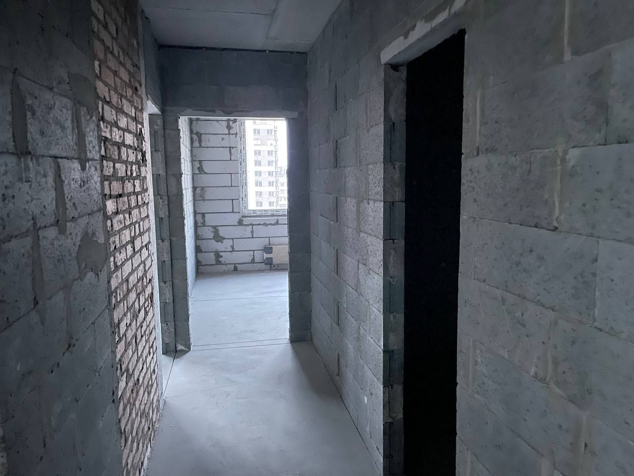 1839183445412648