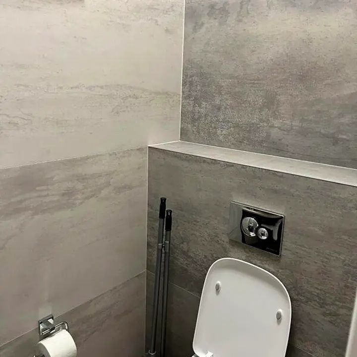 1835812001729649