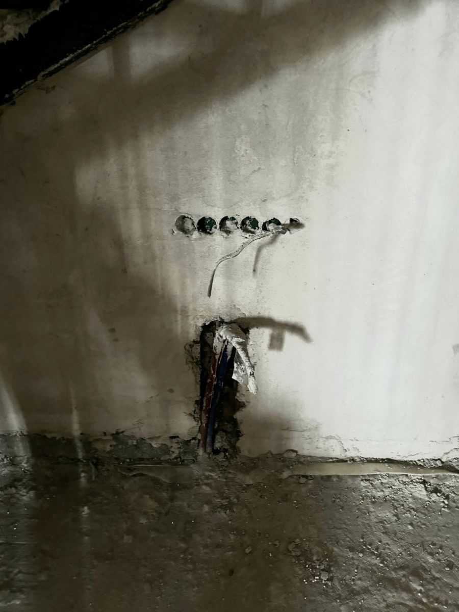 1839800619075649