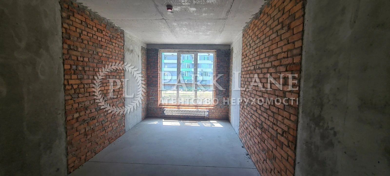 1833281614679065