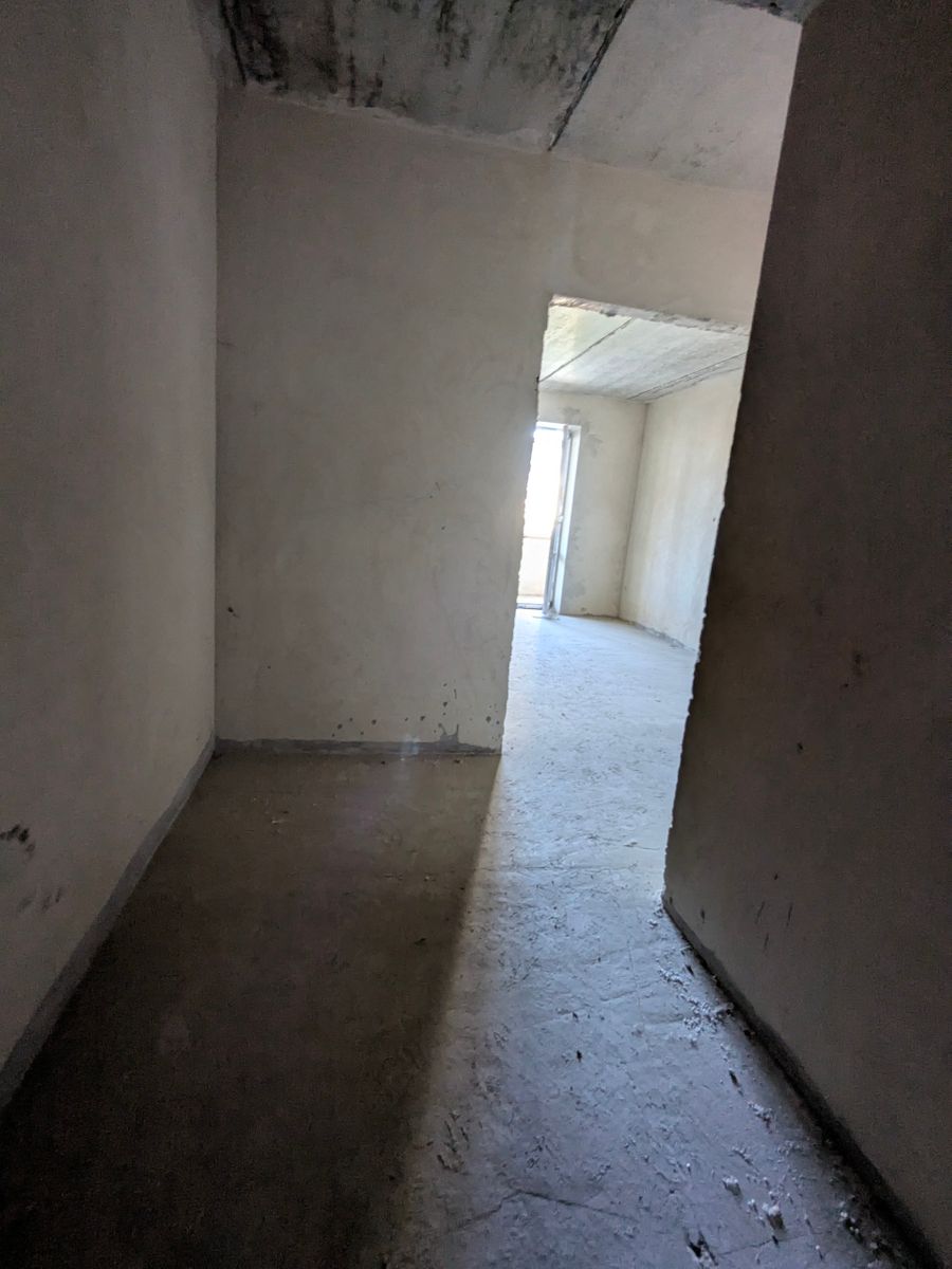 1839053186250652