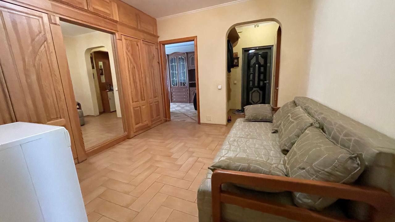 1833463173973653