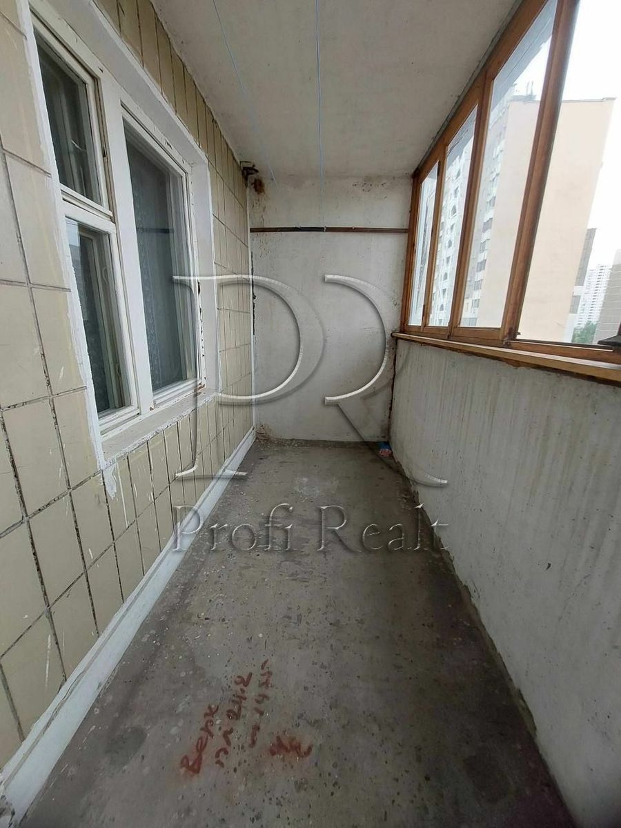 1835087153644655